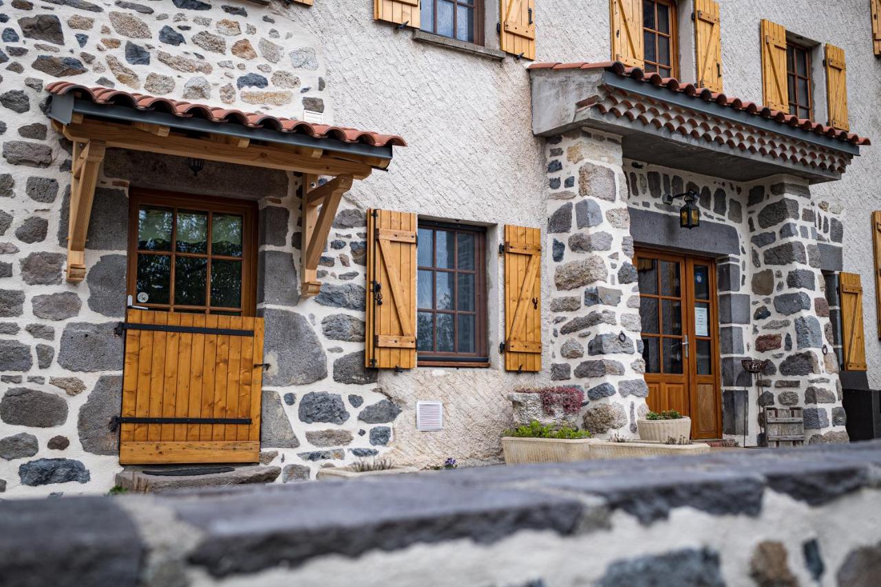 Maison d'Hôte la Grange aux Ayres Olloix Exterior foto